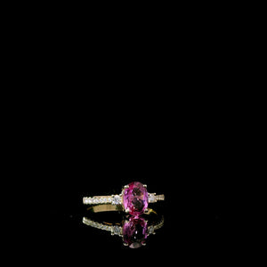 Gelbgold Ring mit rosa Saphir und Diamanten