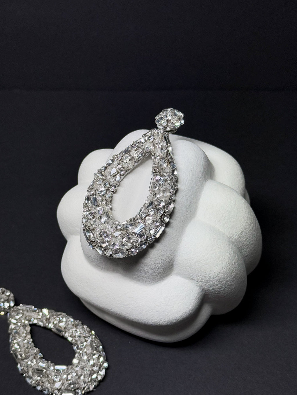 Deepa Gurnani Ohrschmuck