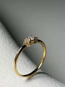 Gelbgold Verlobungsring mit Diamanten