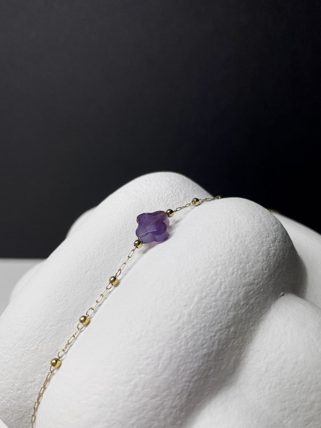 Armband aus Edelstahl mit Amethyst
