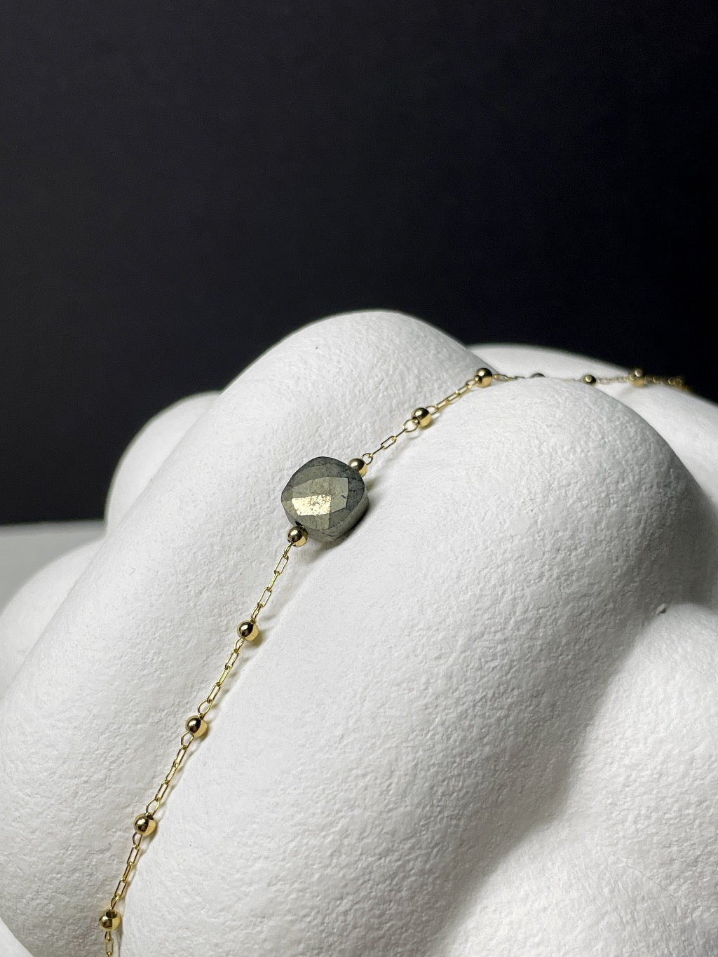 Armband aus Edelstahl mit Pyrit