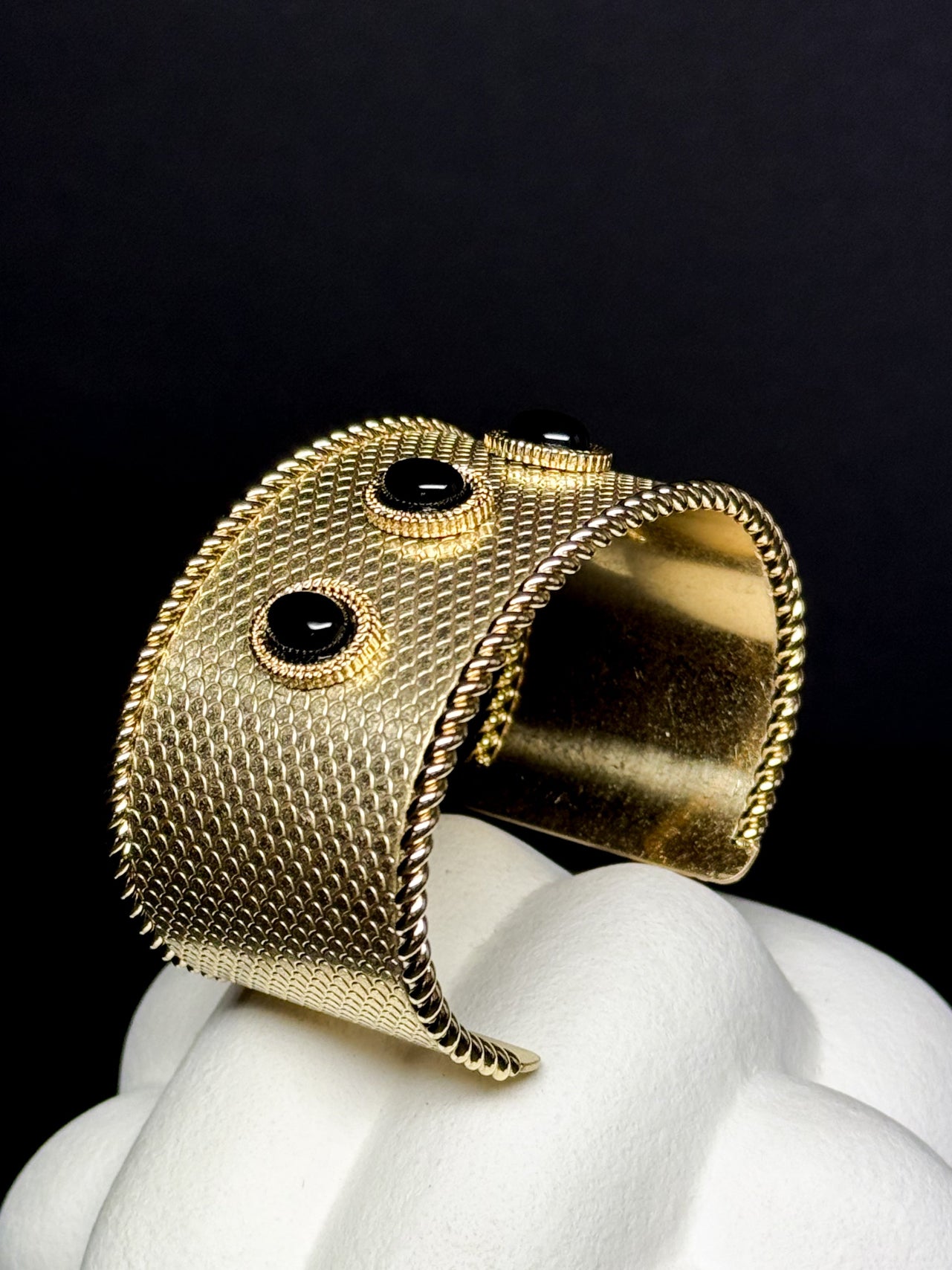Armreif aus Edelstahl mit Onyx