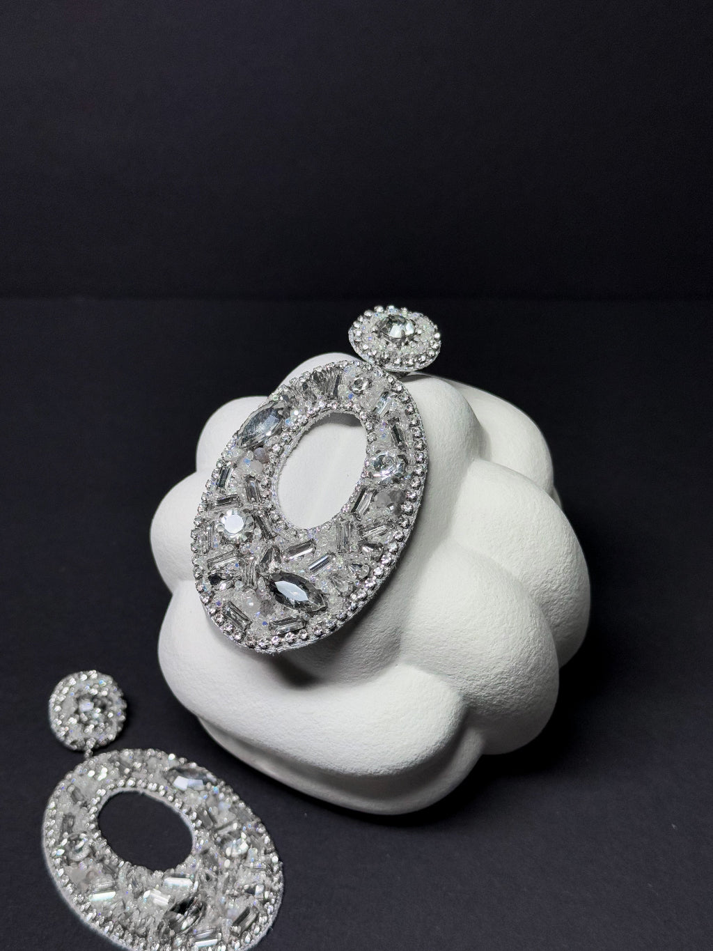 Deepa Gurnani Ohrschmuck