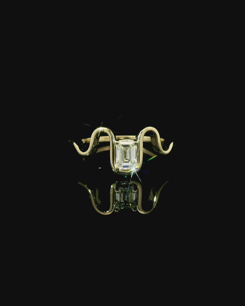 Diamantring aus Gelbgold