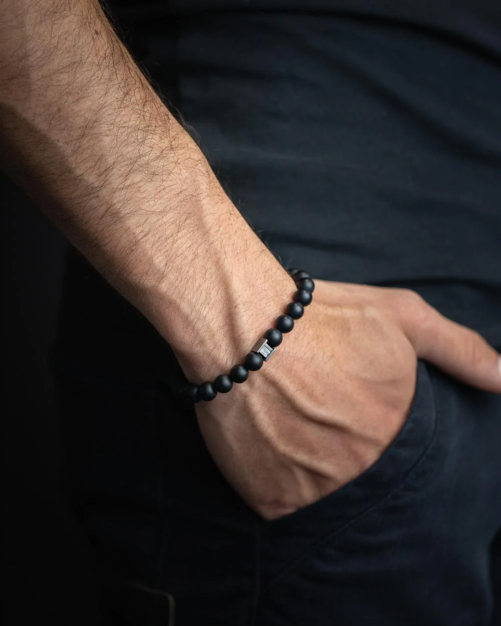 Deep Black Mat Armband