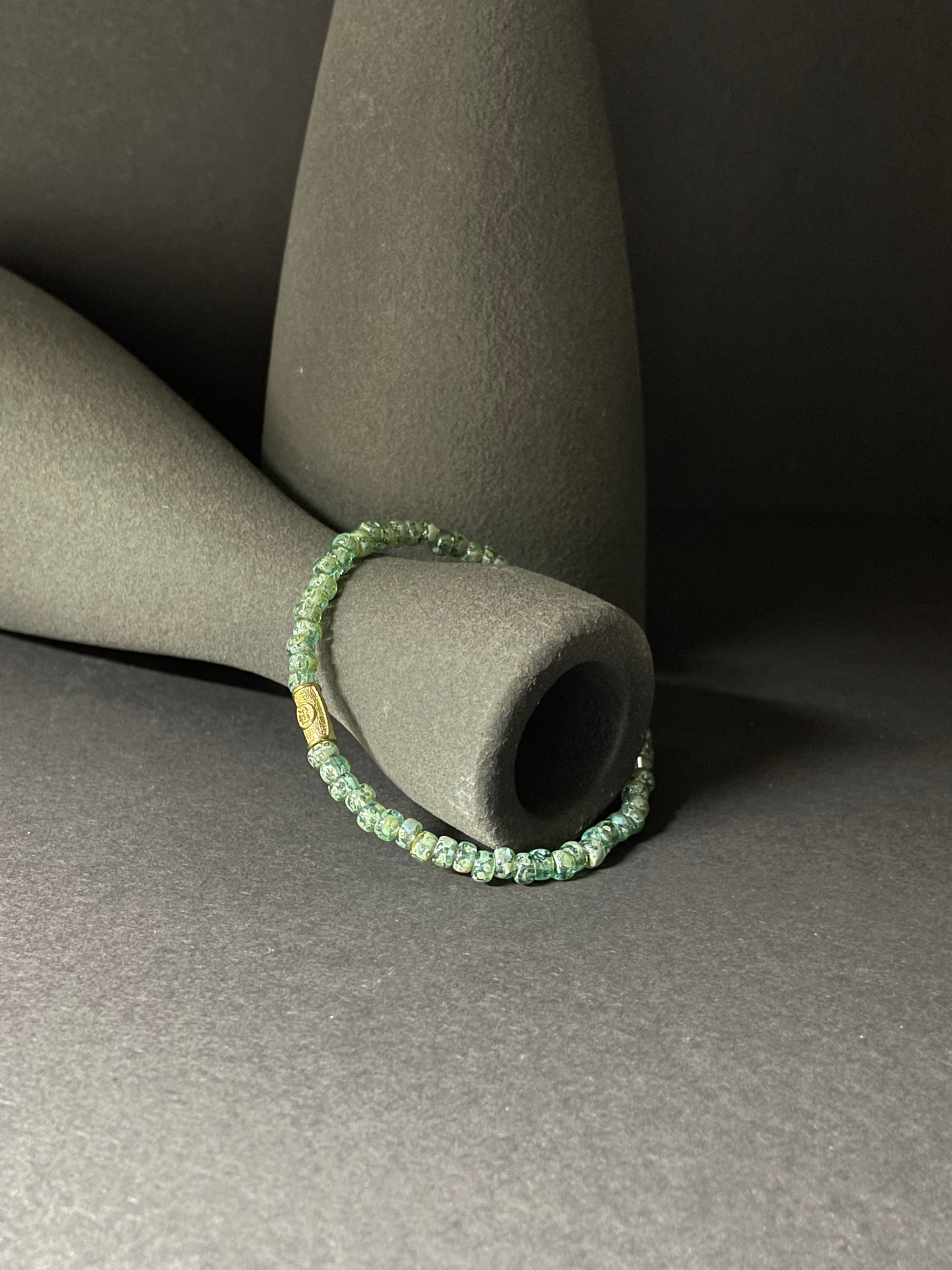 Glass Rocks Armband