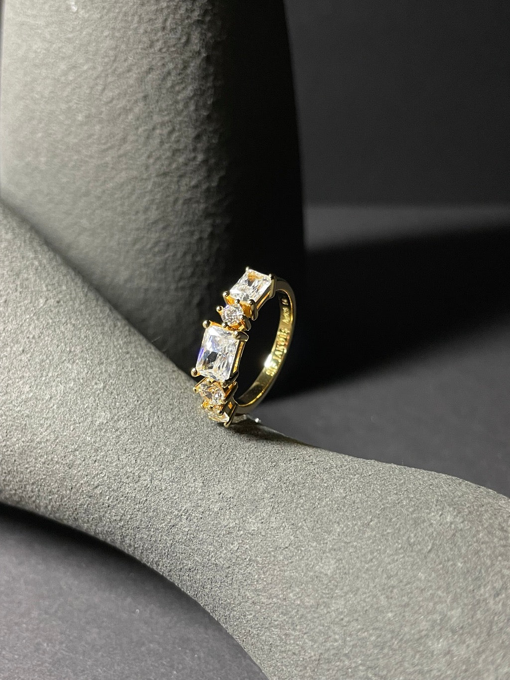 "Ivrea" Ring